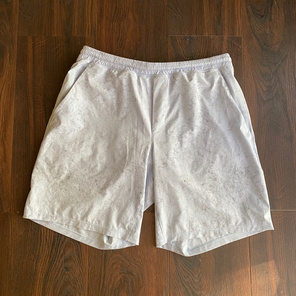 Lululemon Pace Breaker 9 inch shorts